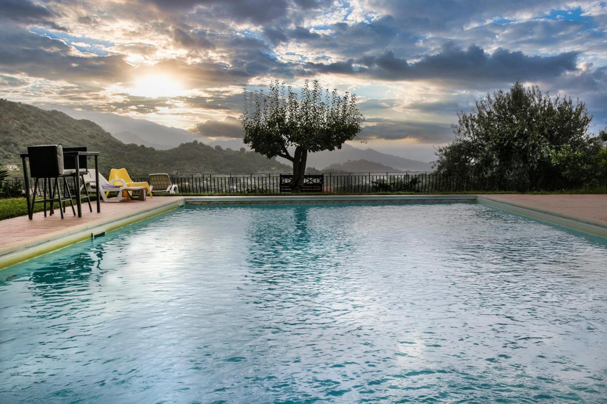 Casale Romano Resort E Relais Motta Camastra Eksteriør billede